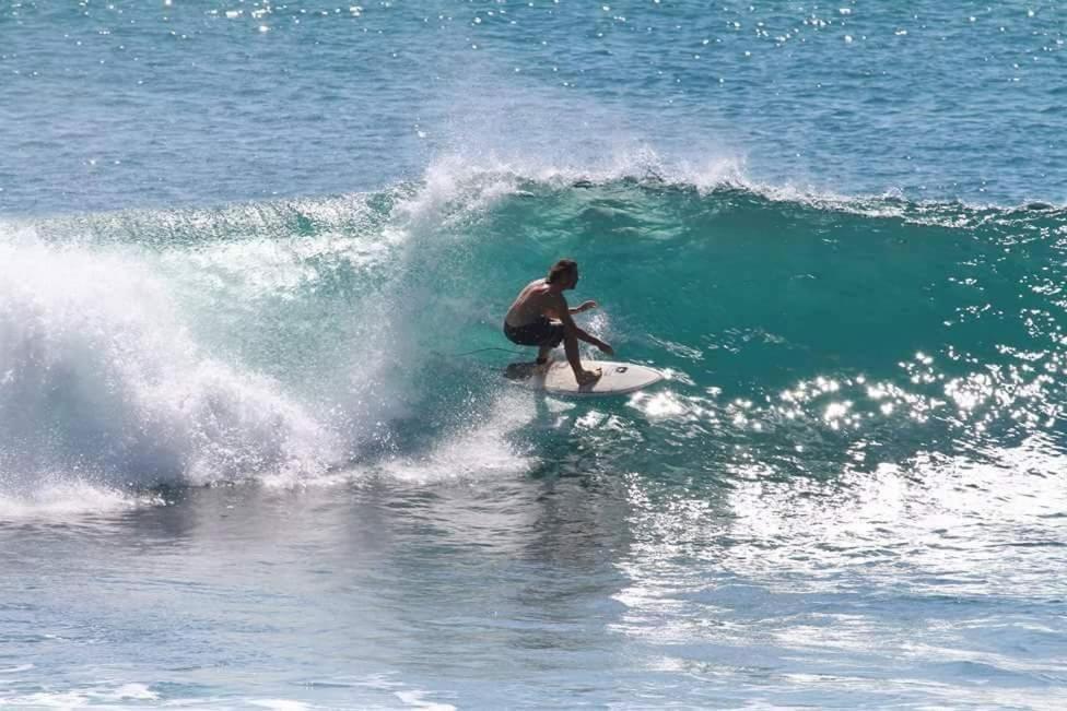 Sundance Surf Coconut Point 호텔 웰리가마 외부 사진